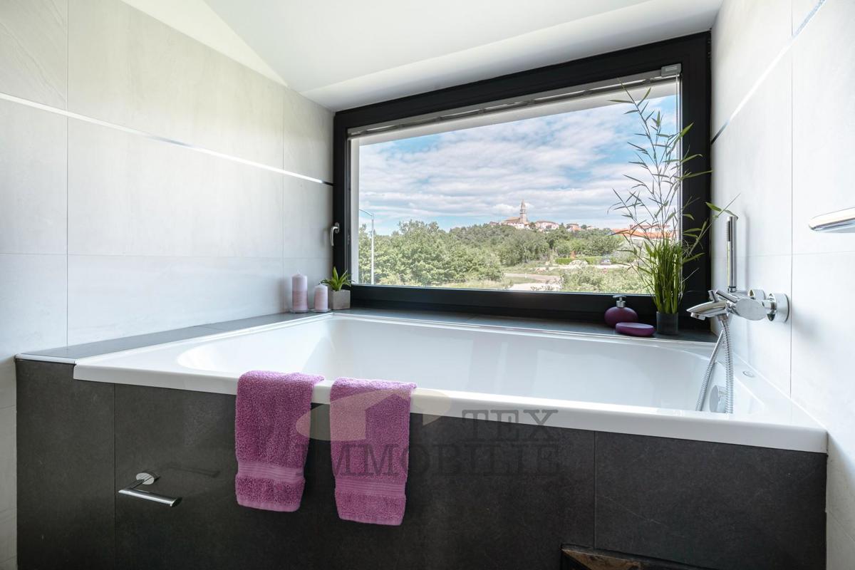 Hiša Poreč, 370m2