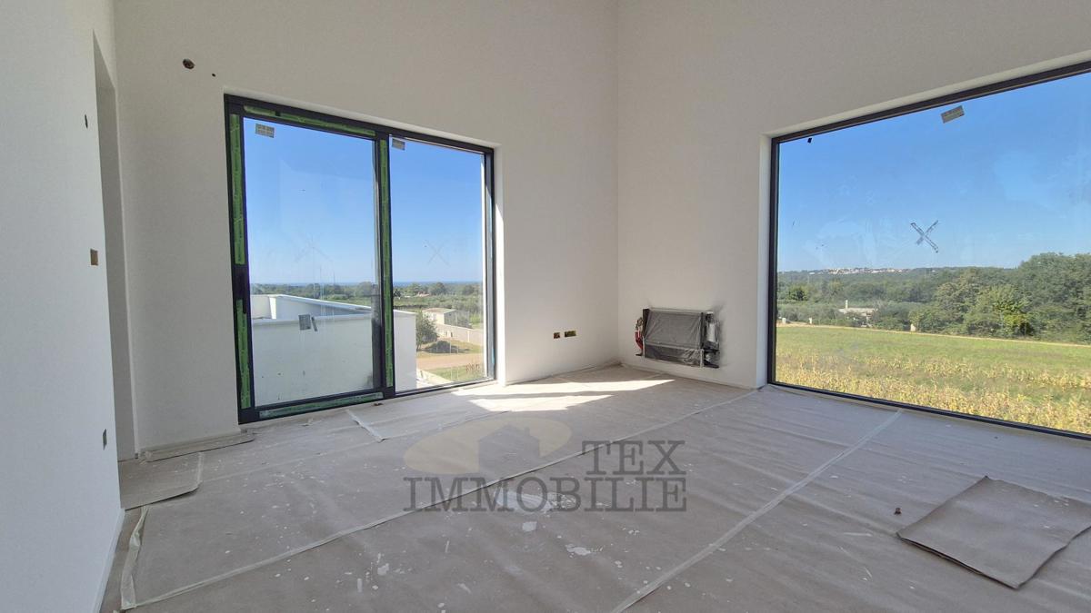 Okolica Poreča, naprodaj je čudovita vila s pogledom na morje