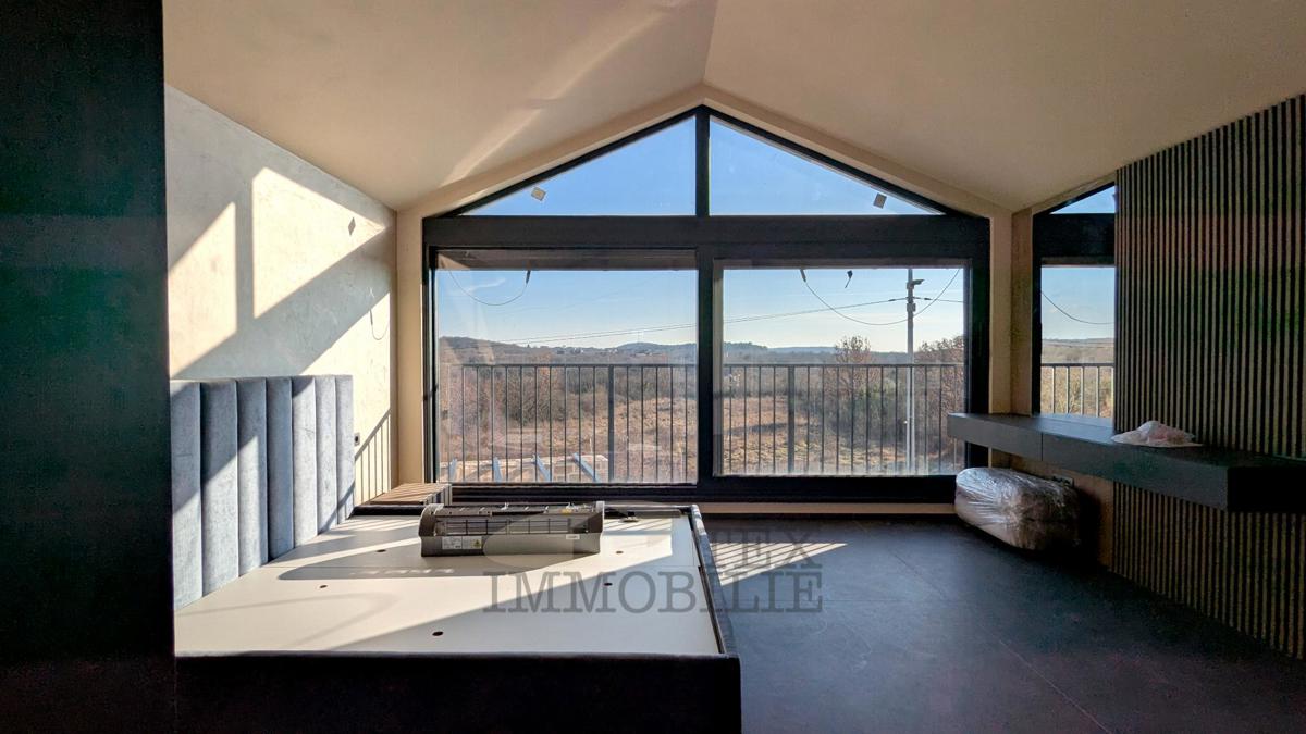 Lepa moderna vila z bazenom v Poreču 