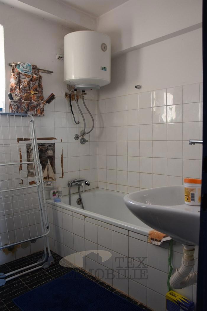 Dvosobno stanovanje v mirnem naselju, v bližini Poreča