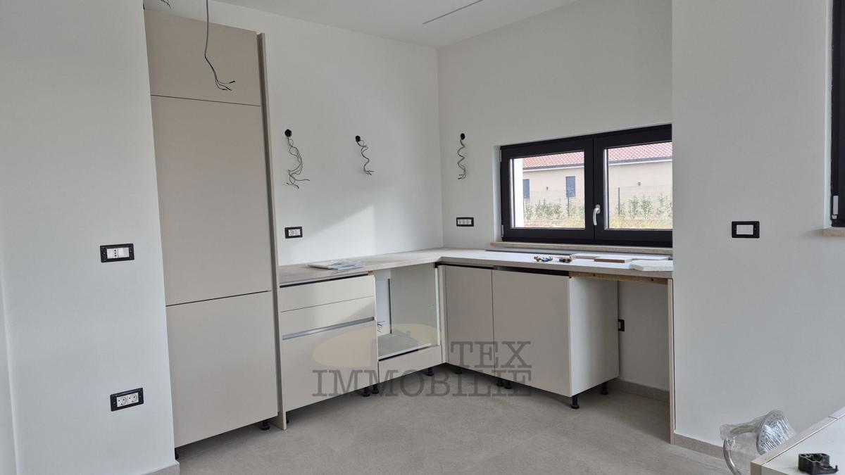 Poreč - vila z bazenom in pogledom na morje