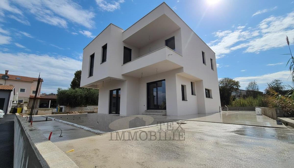 Poreč - vila z bazenom in pogledom na morje