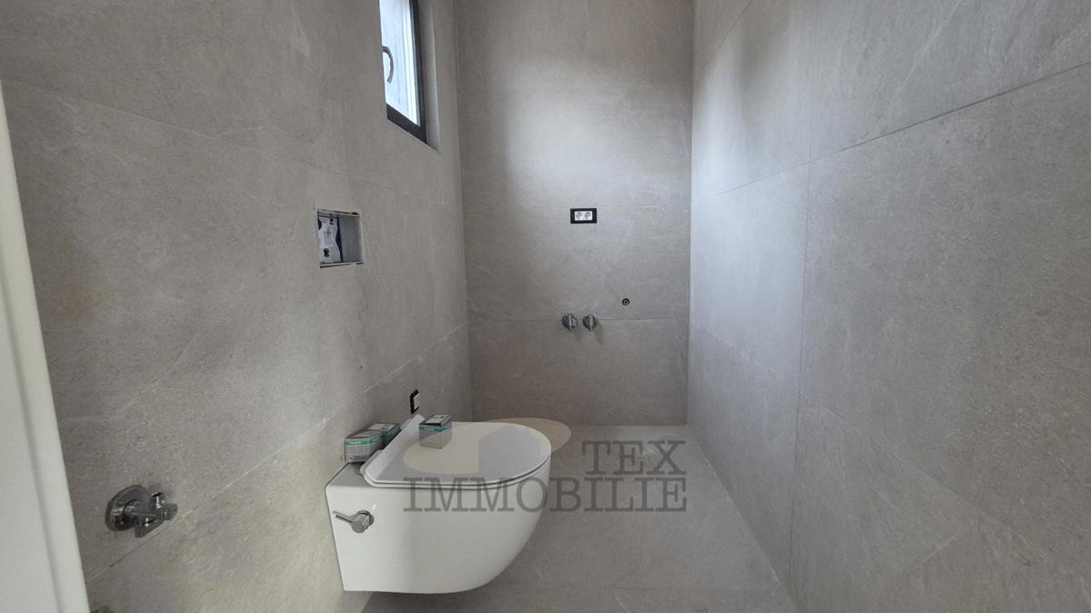 Poreč - vila z bazenom in pogledom na morje