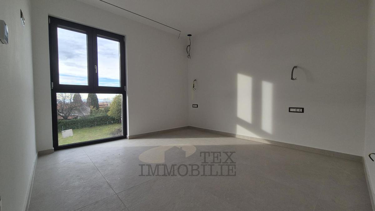 Poreč - vila z bazenom in pogledom na morje