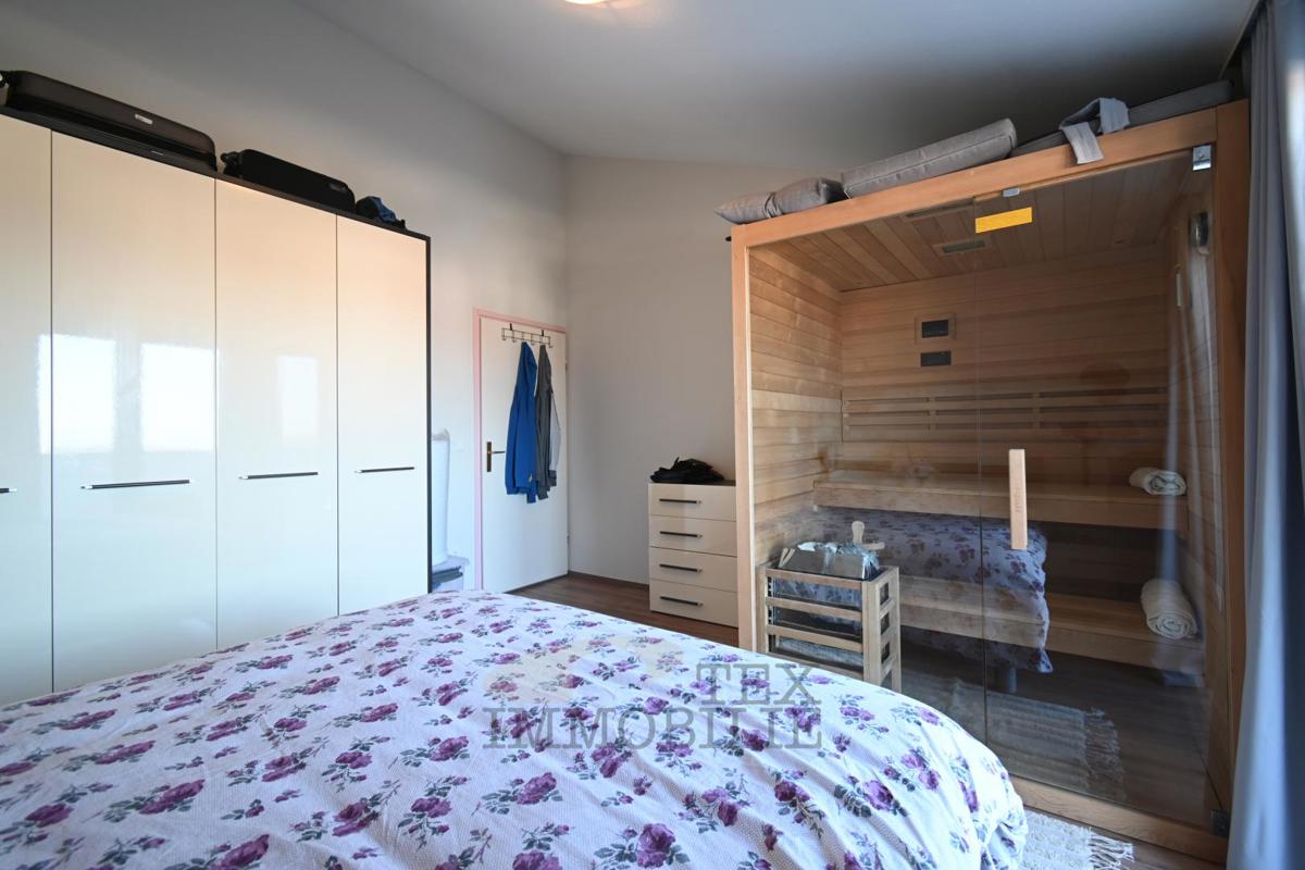 Prostorno Trisobno Stanovanje s Panoramskim Pogledom na Morje – Poreč, 115 m²