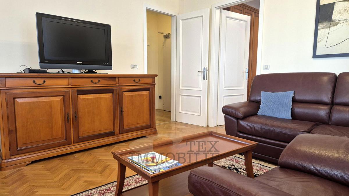 Poreč – Dve elegantni stanovanji v središču starega mestnega jedra