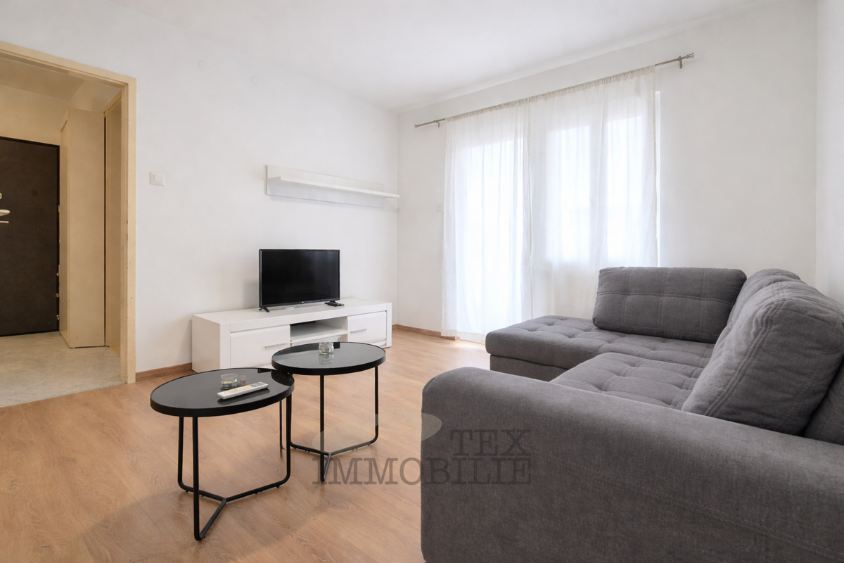 Stanovanje v centru Poreča, le 100 metrov od morja, 73.50 m2