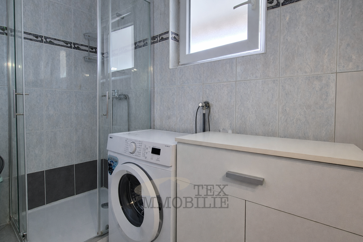 Stanovanje v centru Poreča, le 100 metrov od morja, 73.50 m2