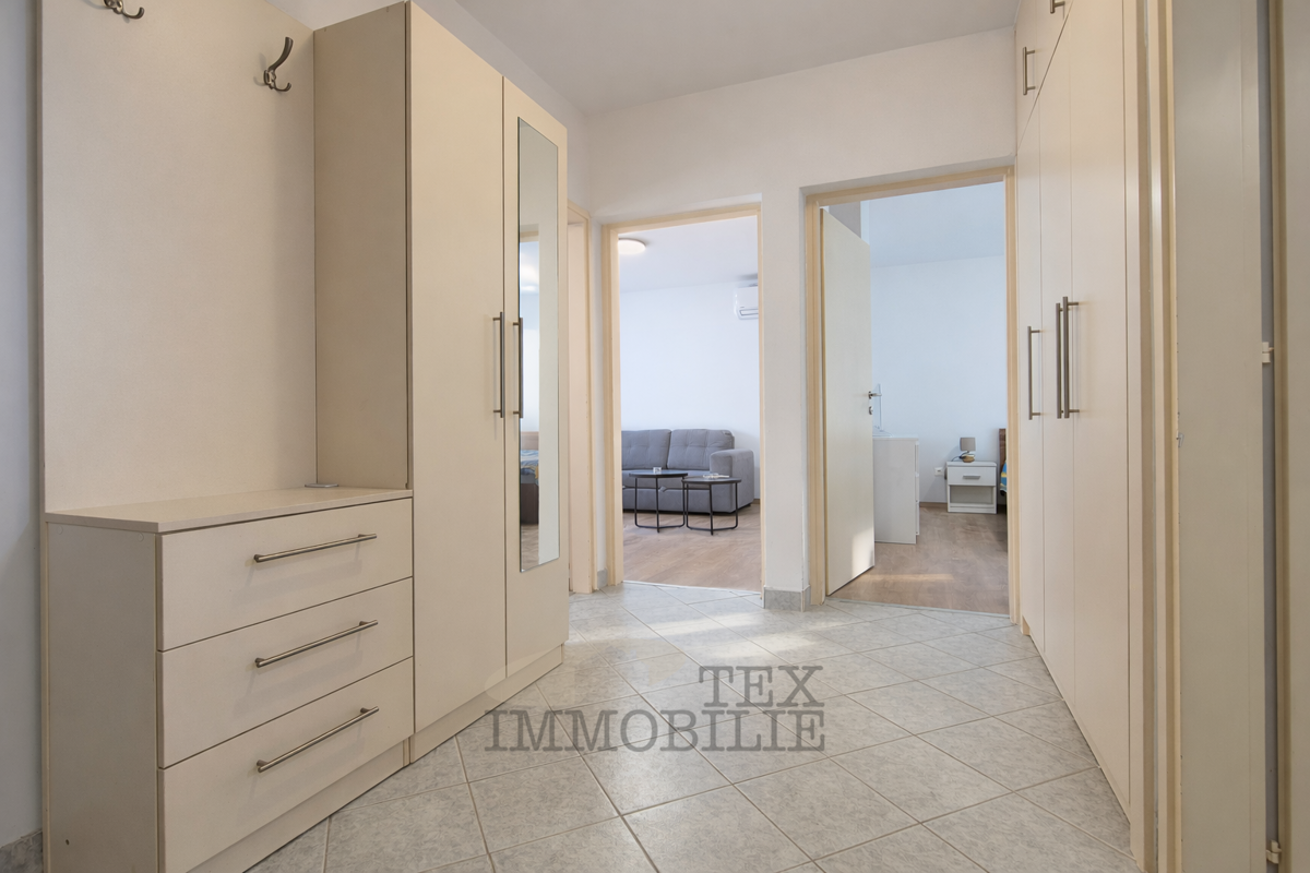 Stanovanje v centru Poreča, le 100 metrov od morja, 73.50 m2