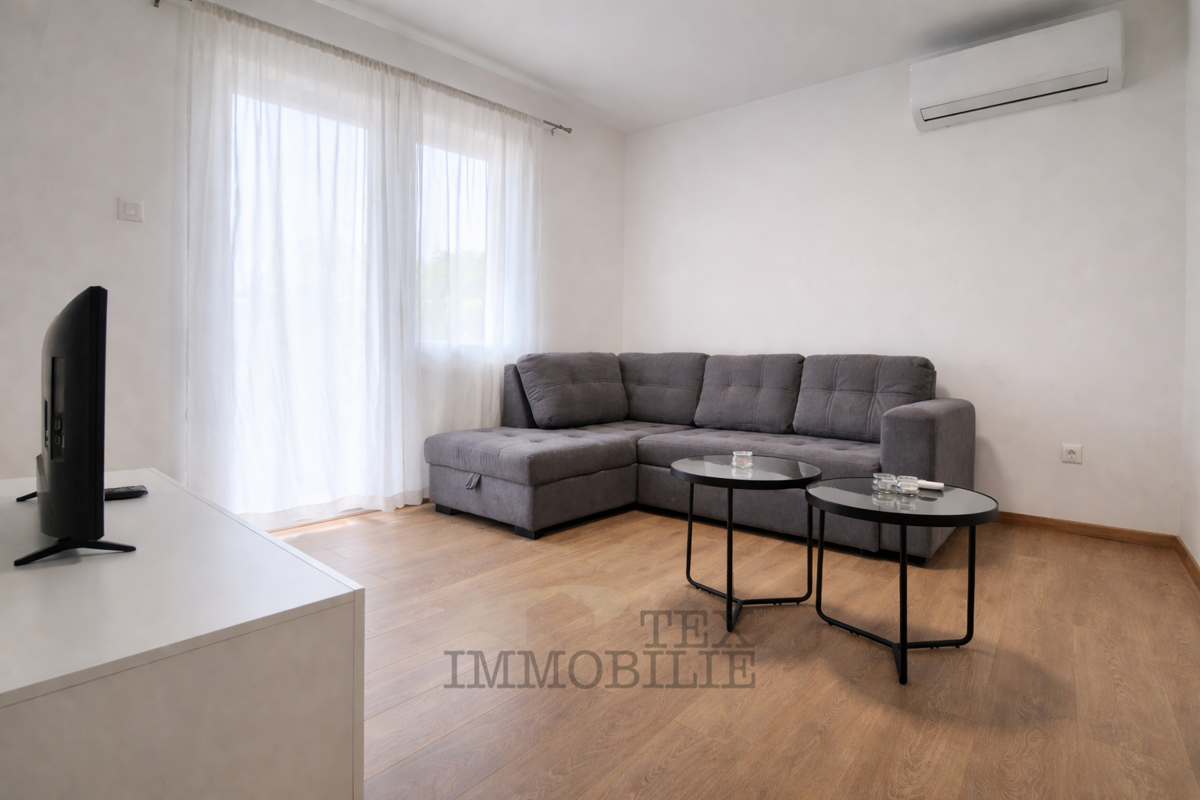 Stanovanje v centru Poreča, le 100 metrov od morja, 73.50 m2