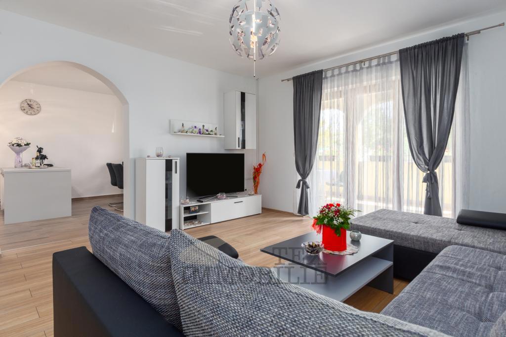 Hiša s 5 apartmaji v bližini Poreča