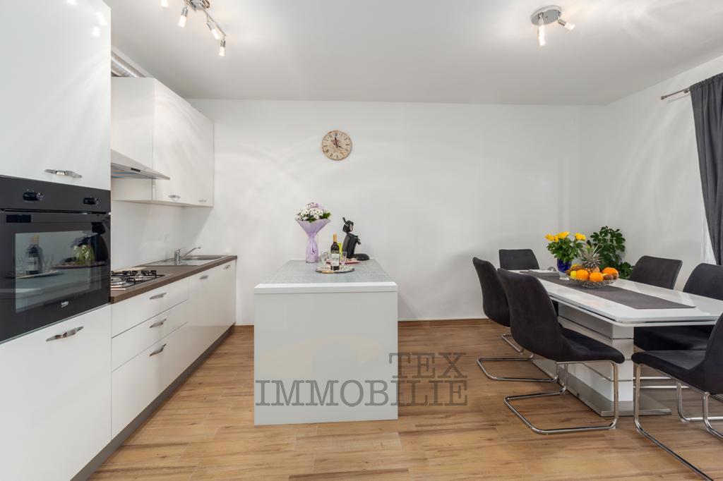 Hiša s 5 apartmaji v bližini Poreča