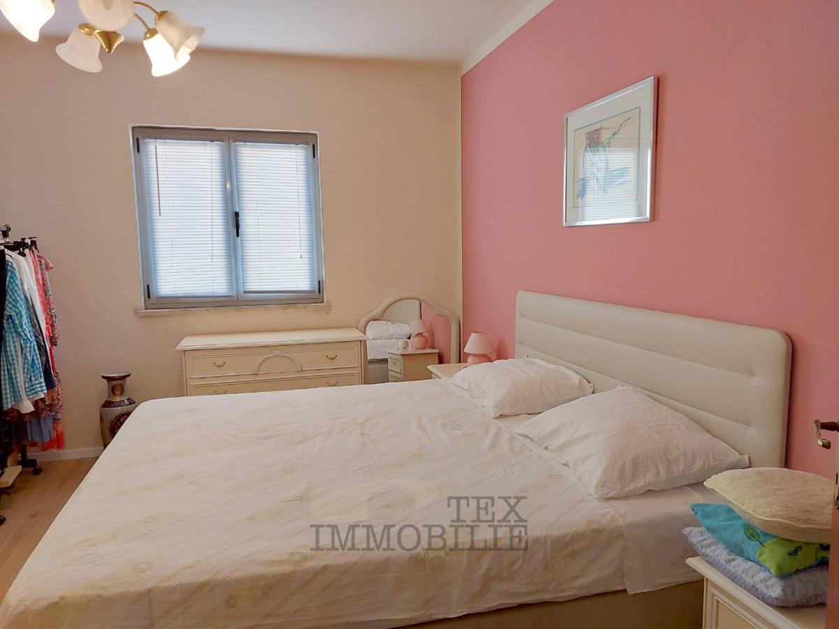 Poreč – Prostorno stanovanje 105 m², 600 m od centra in plaž