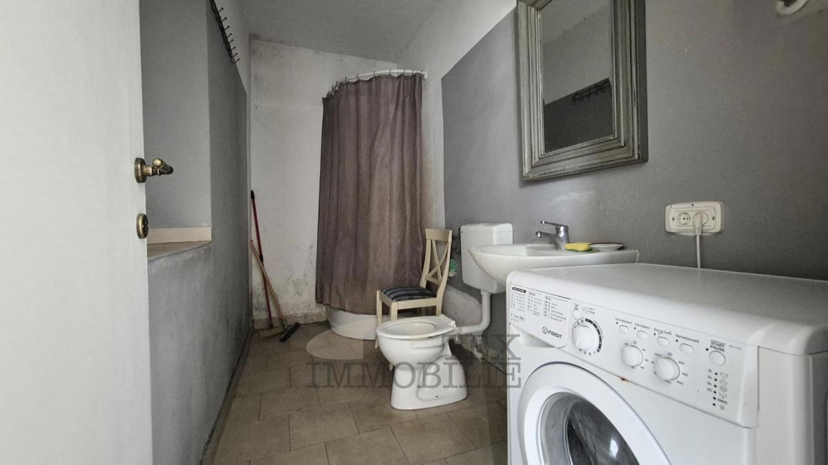 Pritlična hiša in kamnita ruševina – okolica Poreča, Višnjan, 12 km od morja