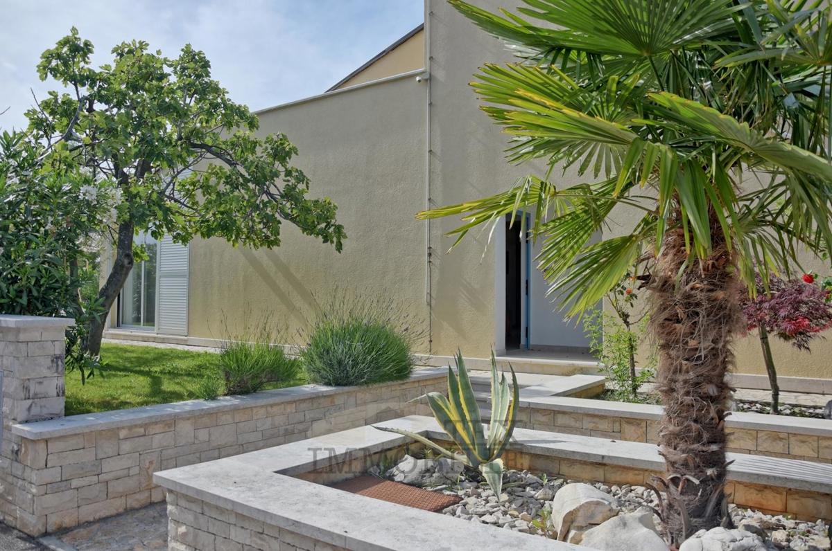 Hiša Umag, 220m2