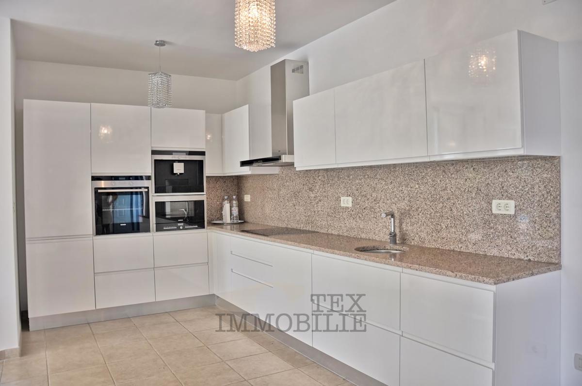 Hiša Umag, 220m2