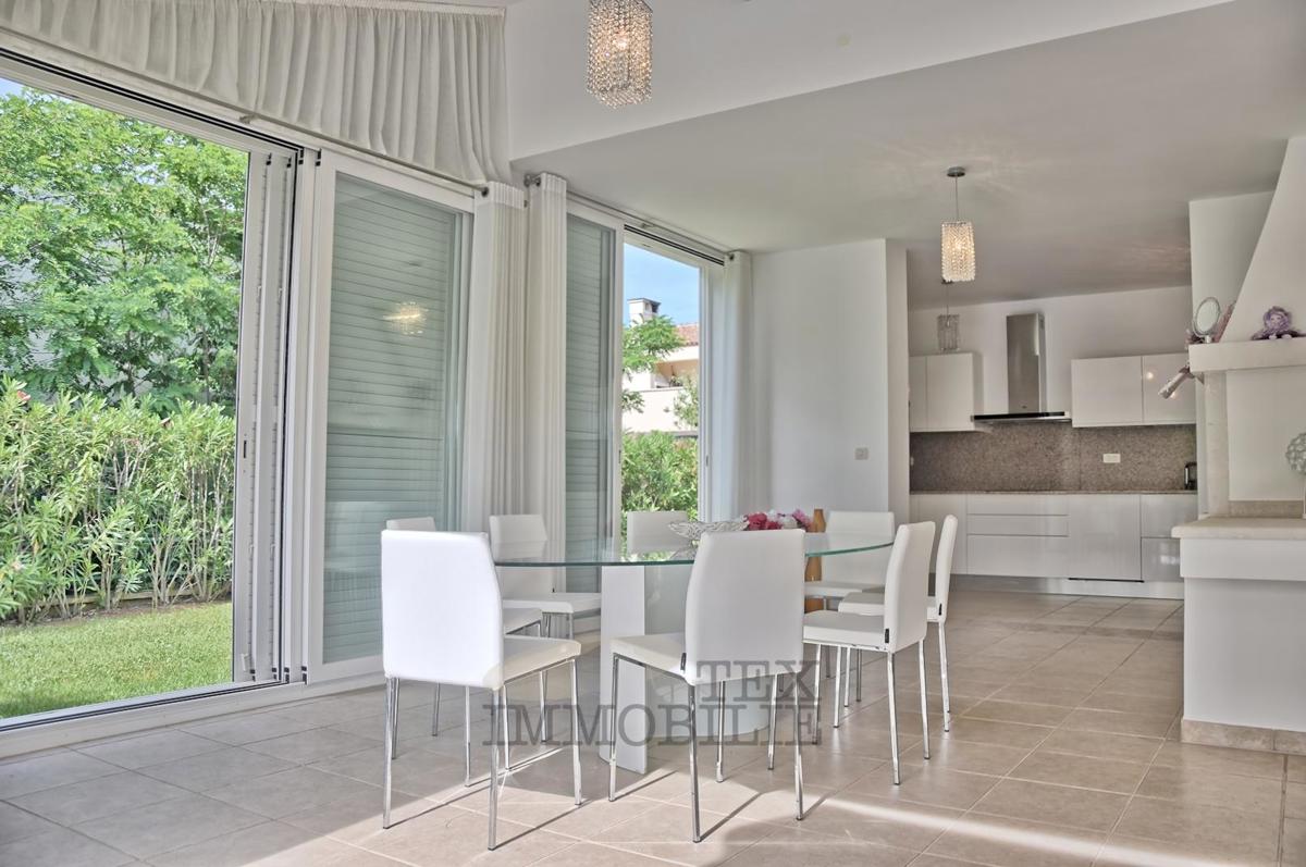 Hiša Umag, 220m2