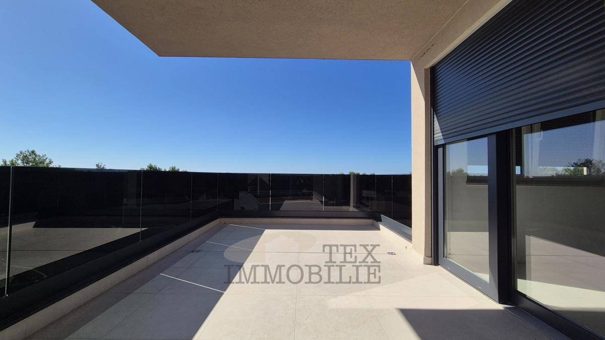 Penthouse na odlični lokaciji v bližini morja V2C3