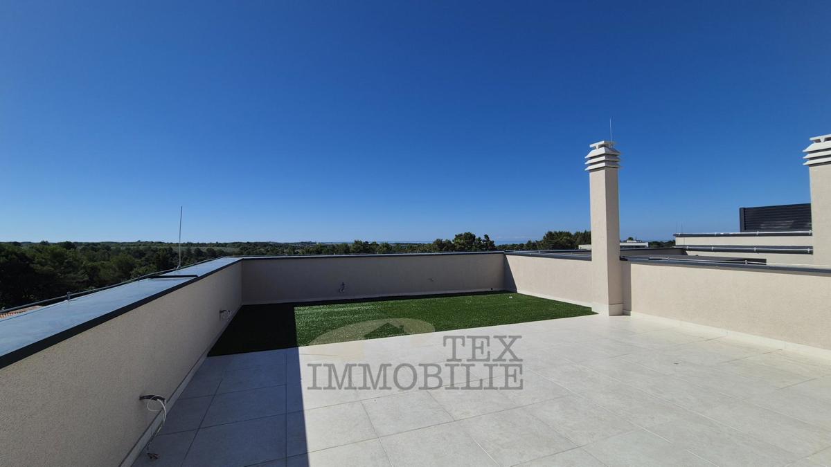 Penthouse na odlični lokaciji v bližini morja V2C3