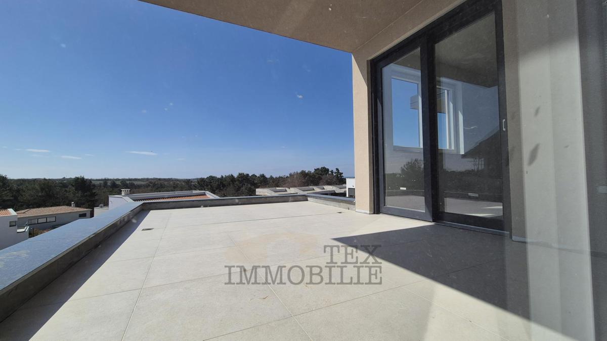 Penthouse na odlični lokaciji v bližini morja V2C3