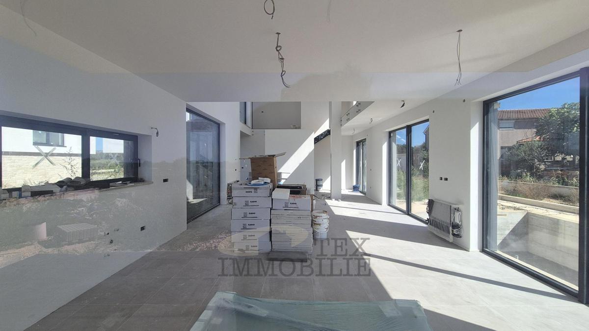 Okolica Poreča, naprodaj je čudovita vila s pogledom na morje