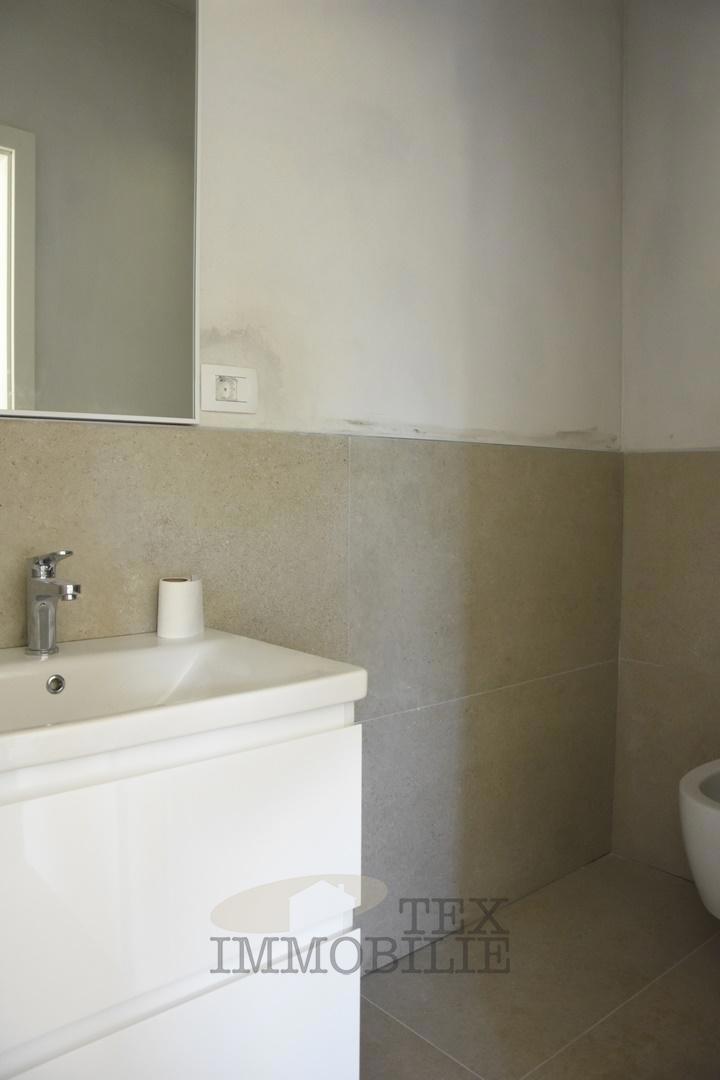 Apartma v prvem nadstropju blizu morja, 94 m2