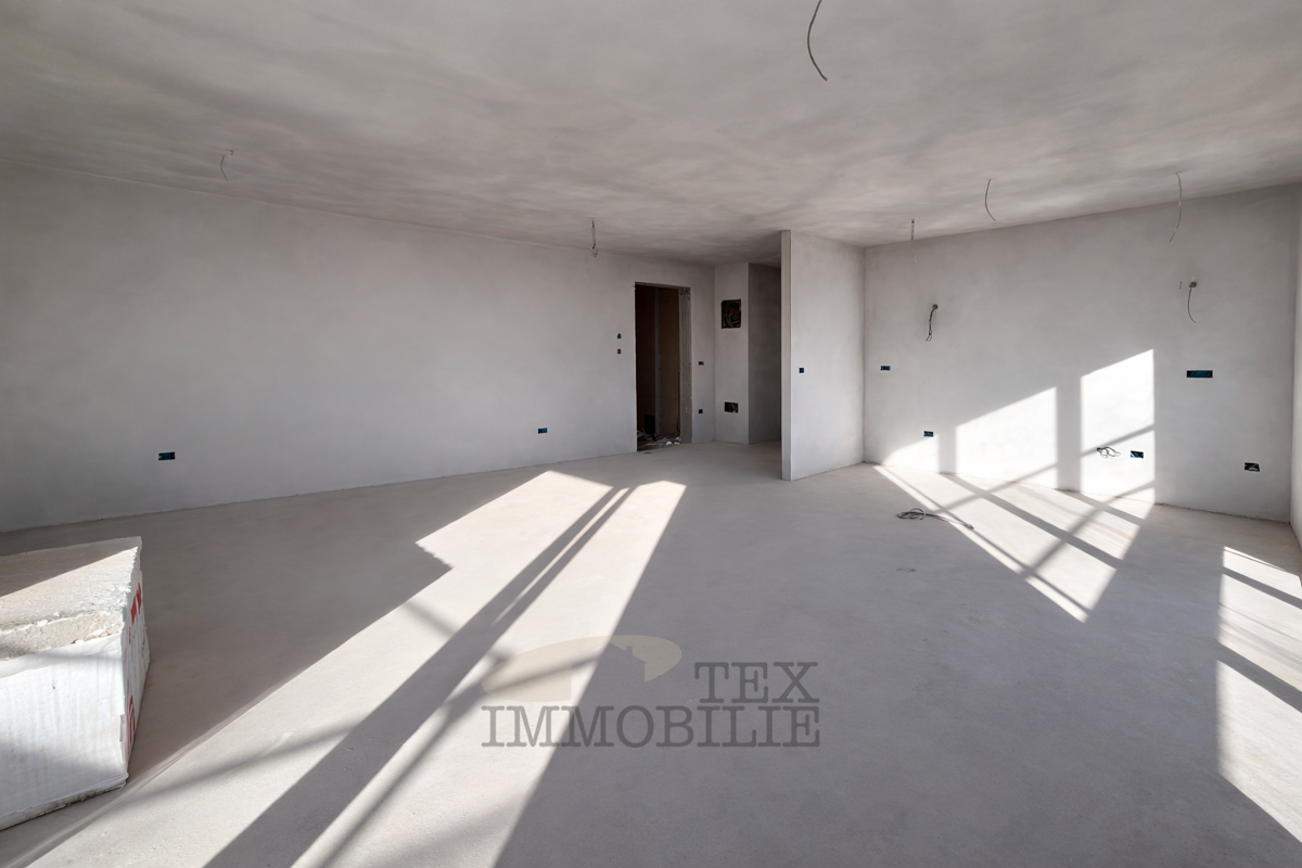 Okolica Poreča, stanovanje s tremi spalnicami, 1 km od morja