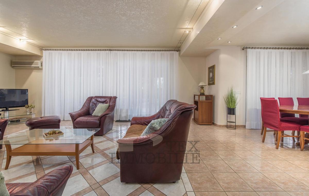 Hiša Poreč, 450m2