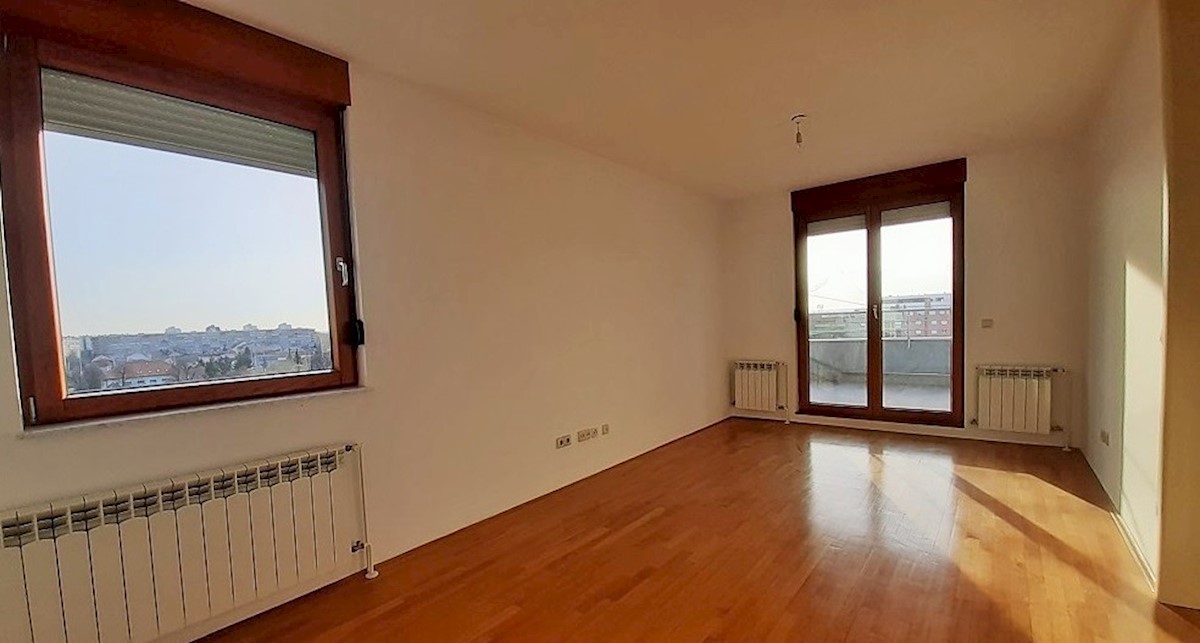 Zagreb, Trešnjevka, luksuzno petsobno stanovanje-penthouse, 3 parkirna mesta