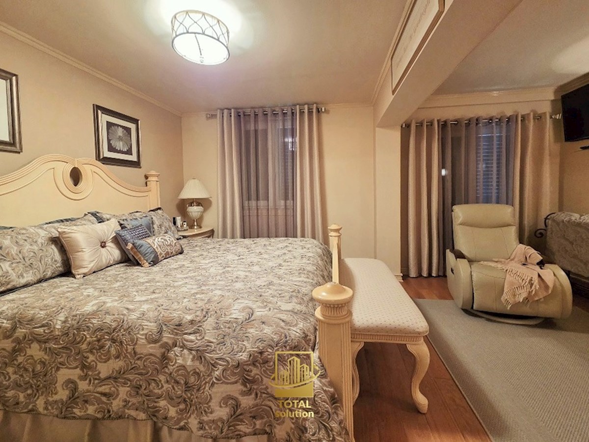 Rabac, ekskluzivna vila 350 m2 s fantastičnim pogledom na morje!!