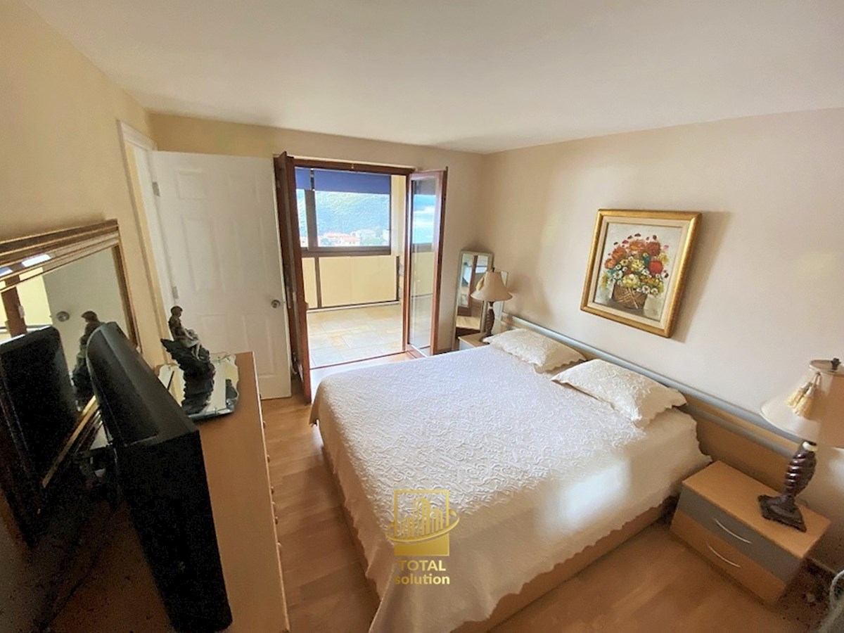 Rabac, ekskluzivna vila 350 m2 s fantastičnim pogledom na morje!!