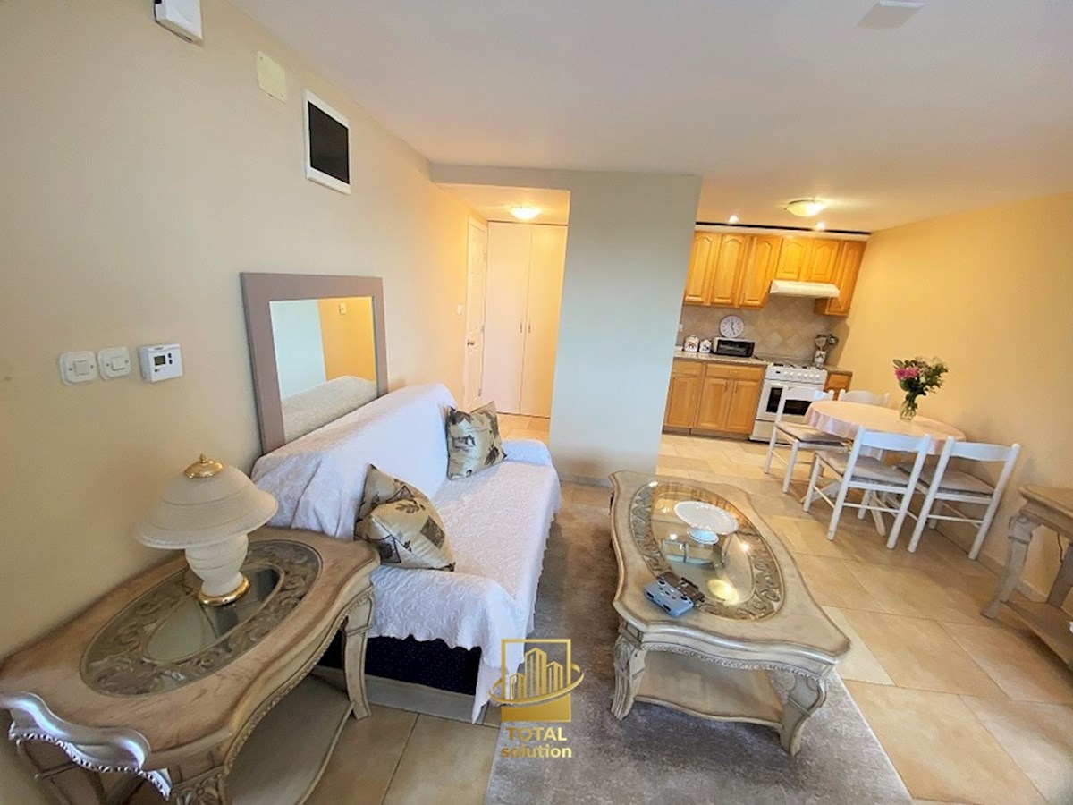 Rabac, ekskluzivna vila 350 m2 s fantastičnim pogledom na morje!!