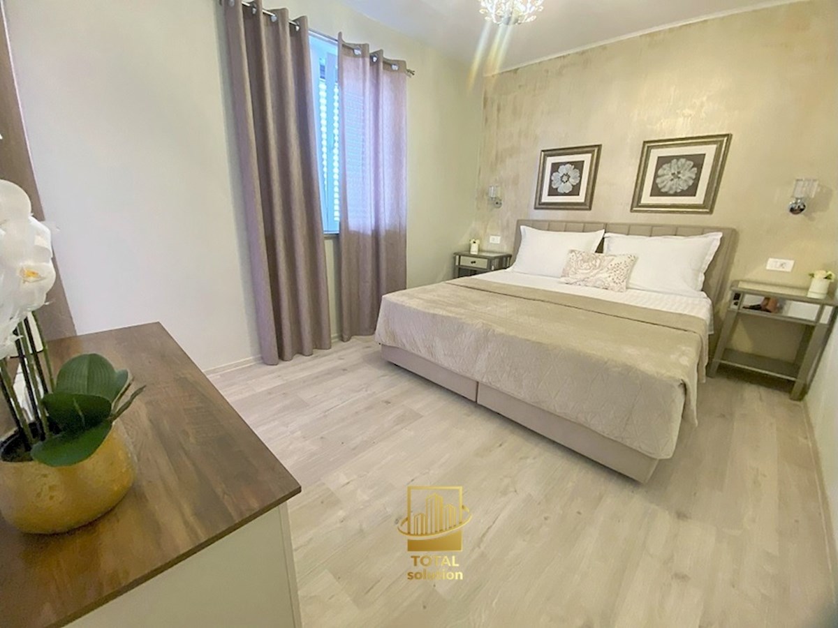 Rabac, ekskluzivna vila 350 m2 s fantastičnim pogledom na morje!!