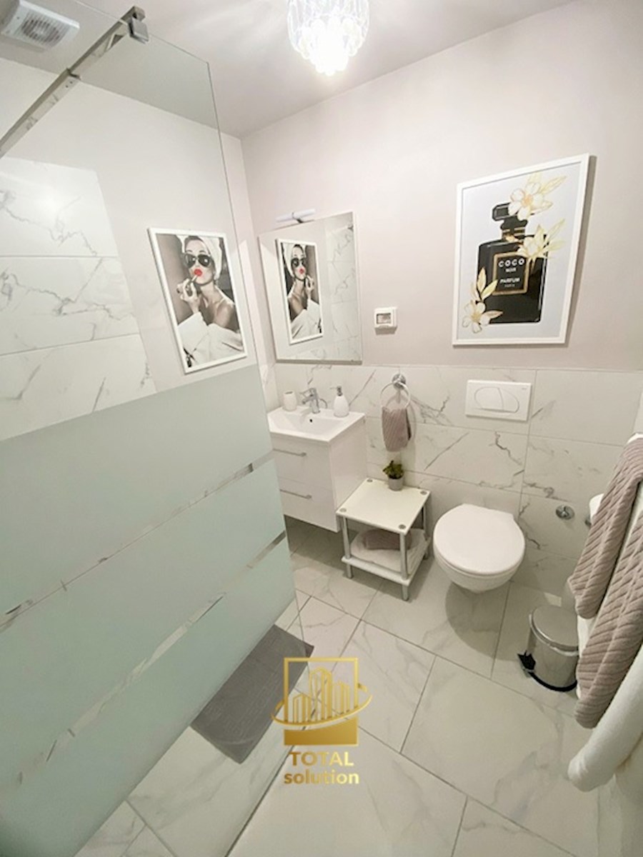 Rabac, ekskluzivna vila 350 m2 s fantastičnim pogledom na morje!!