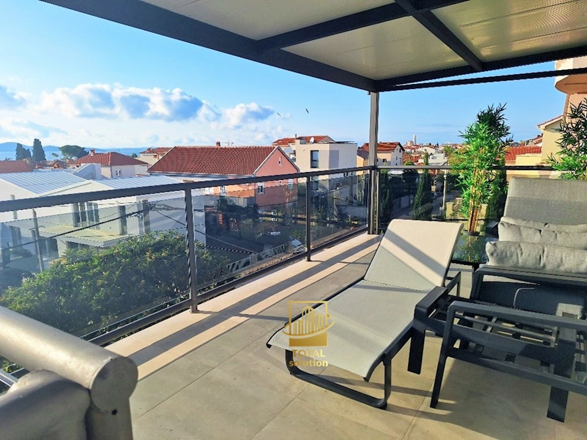 Zadar – Brodarica, štirisobno stanovanje, 104 m², z razgledom na morje, 2. nadstropje (prodaja)