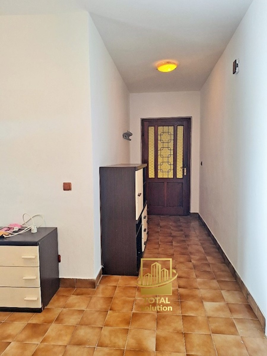 Zadar – Brodarica, štirisobno stanovanje, 104 m², z razgledom na morje, 2. nadstropje (prodaja)