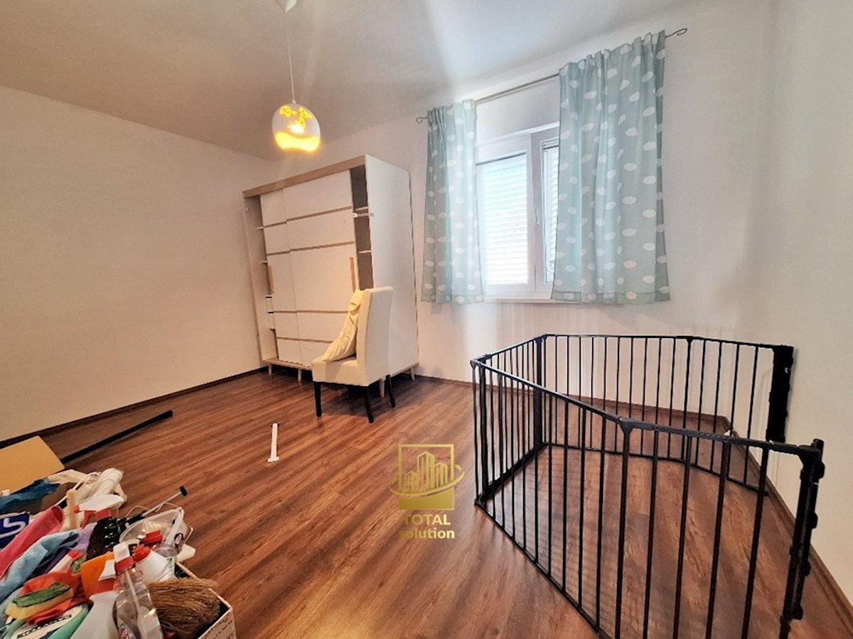 Zadar – Brodarica, štirisobno stanovanje, 104 m², z razgledom na morje, 2. nadstropje (prodaja)