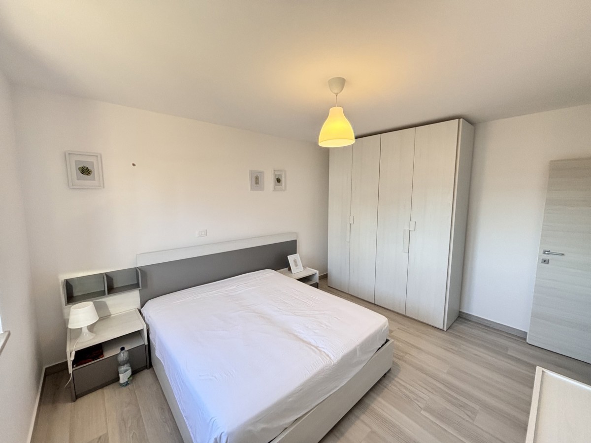 Čudovita enonadstropna hiša na mirni lokaciji v Novigradu