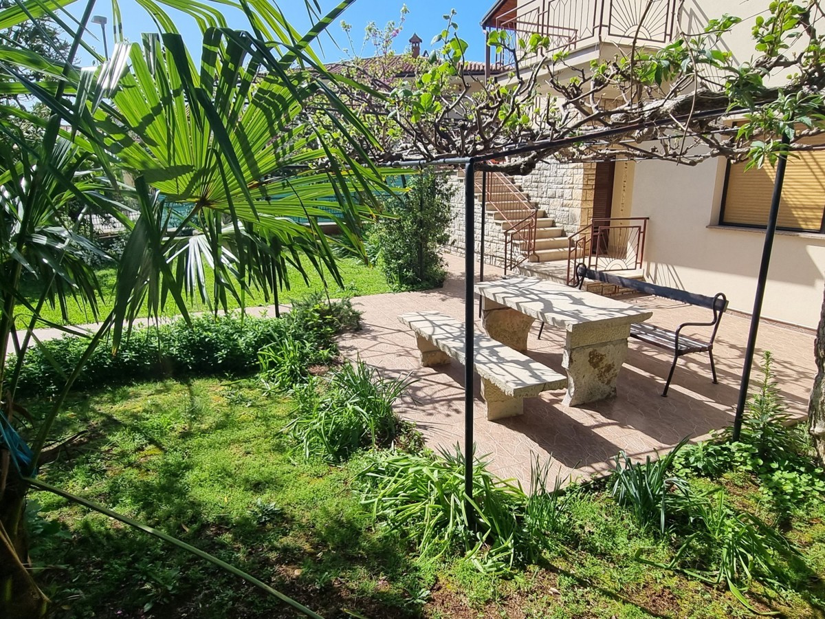 Apartma le 50 m od plaže in centra Novigrada