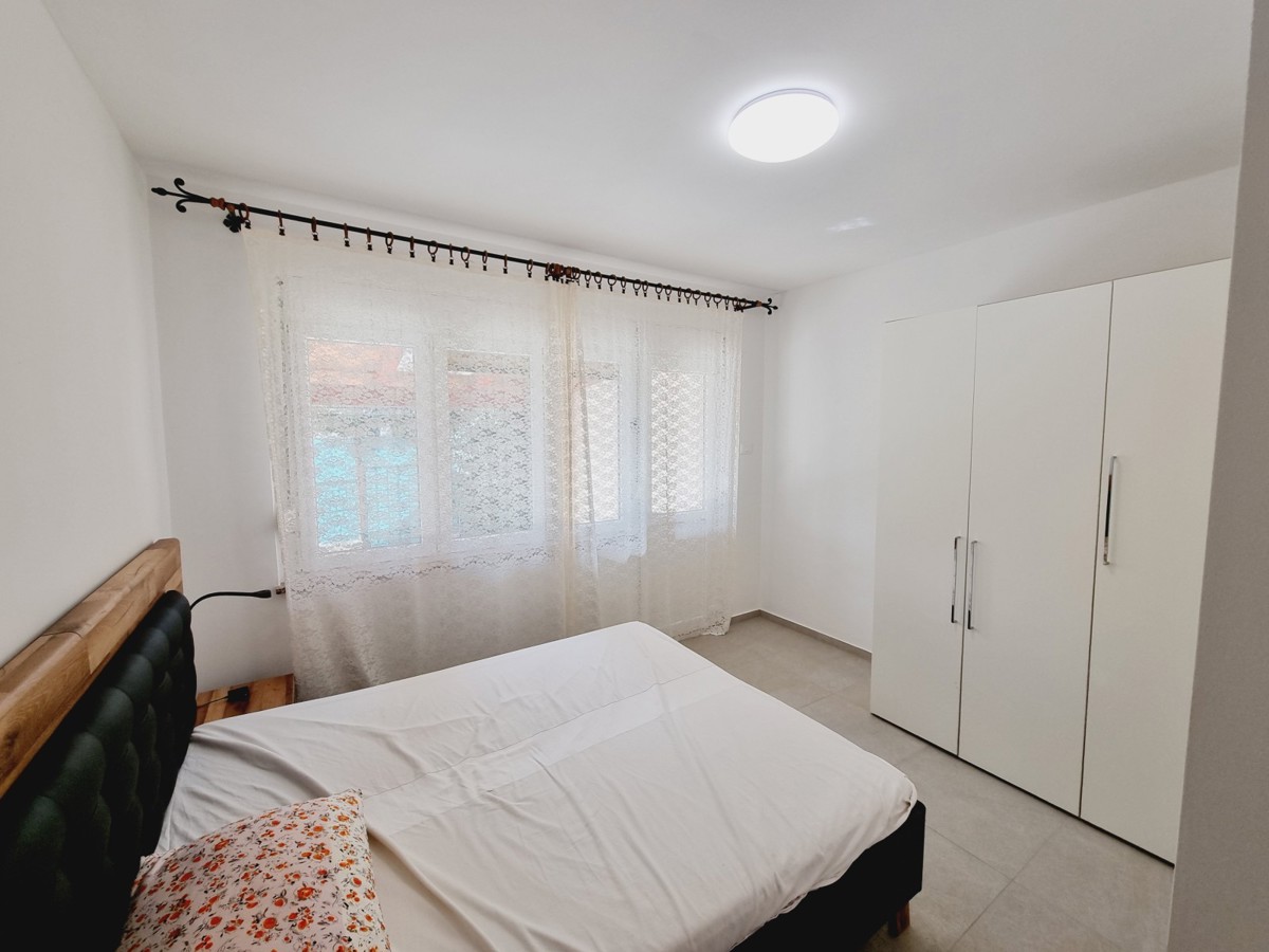 Apartma le 50 m od plaže in centra Novigrada