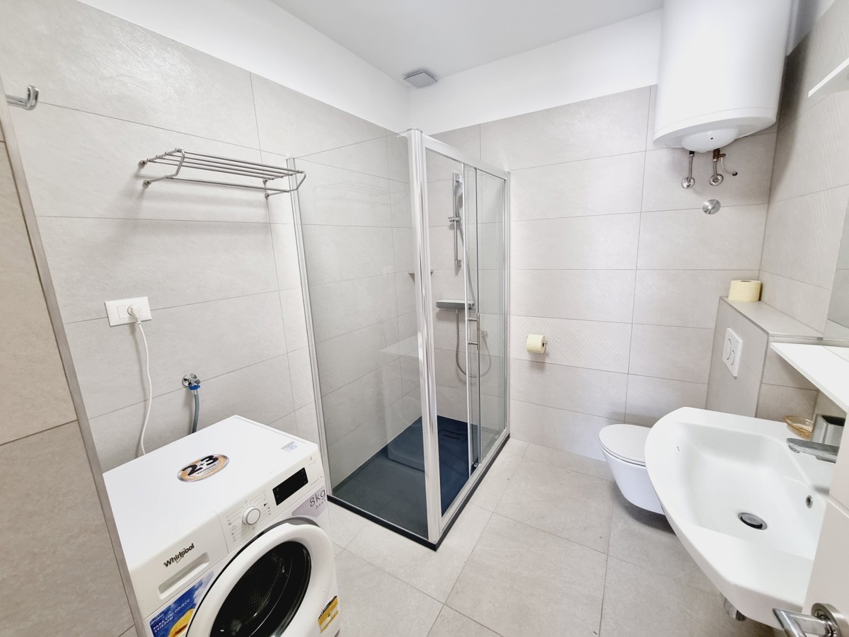 Apartma le 50 m od plaže in centra Novigrada