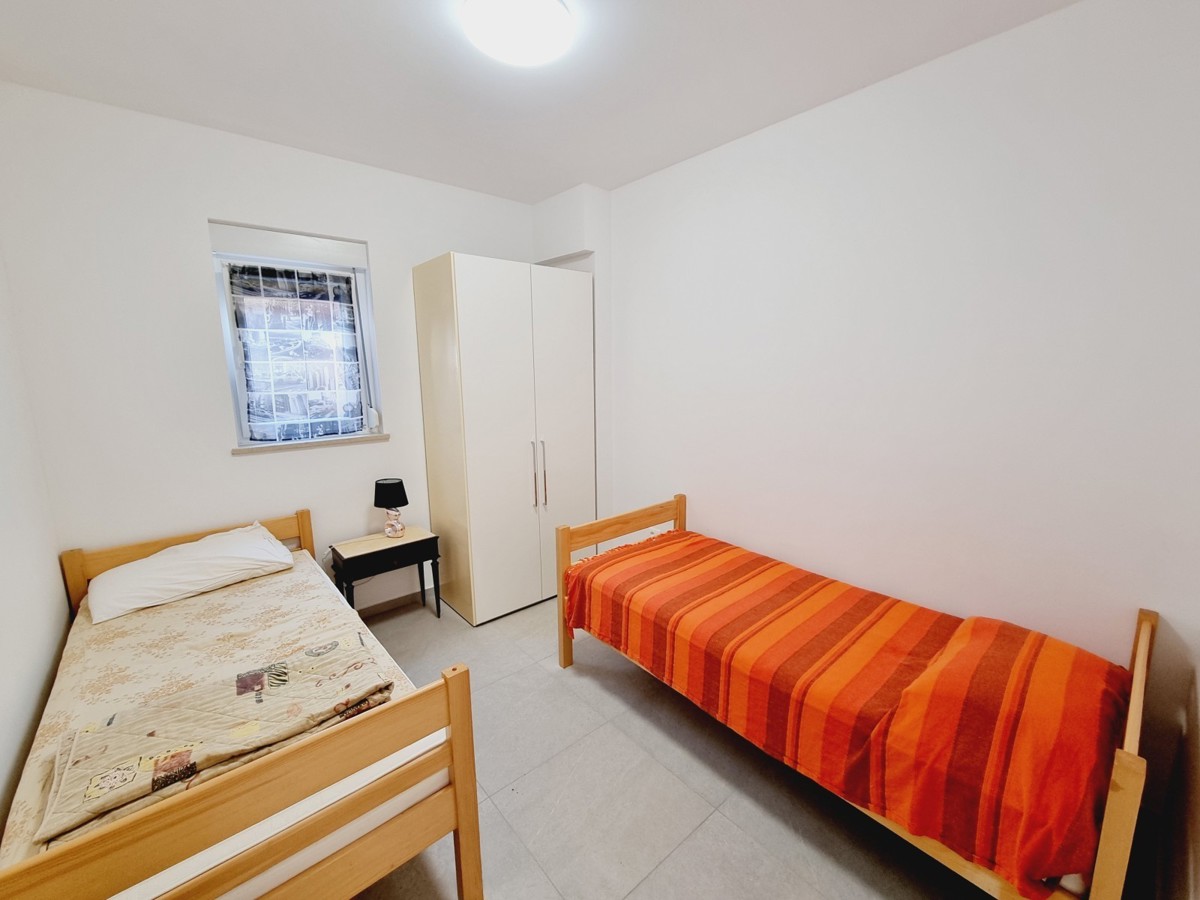 Apartma le 50 m od plaže in centra Novigrada