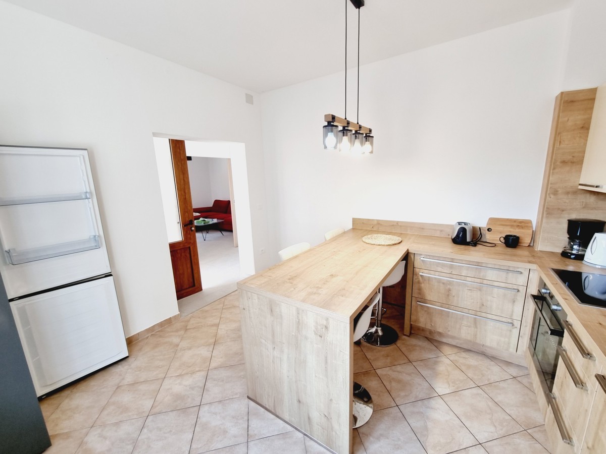 Apartma le 50 m od plaže in centra Novigrada