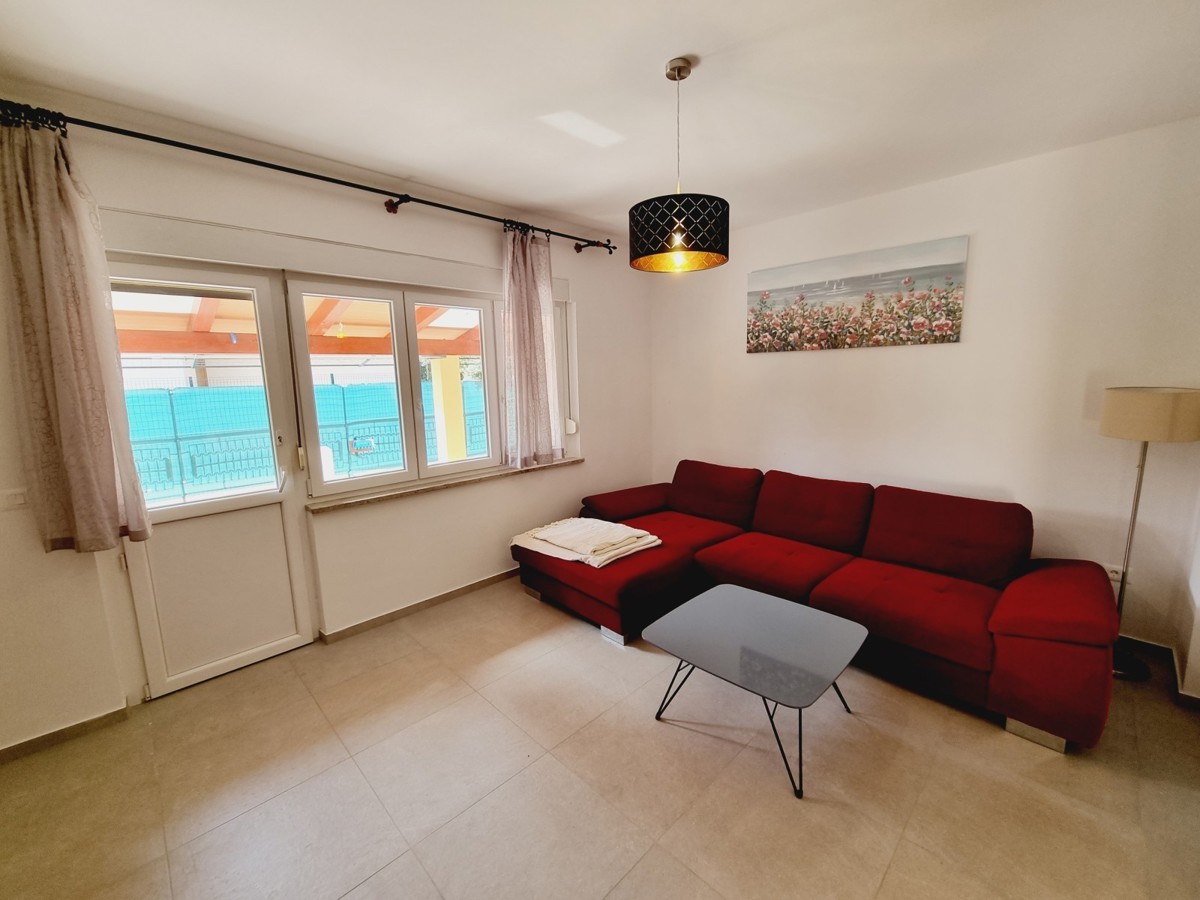 Apartma le 50 m od plaže in centra Novigrada
