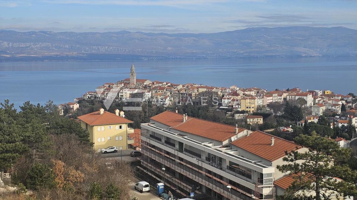 DVA NOVA APARTMAJA S POGLEDOM NA MORJE IN VRTOM