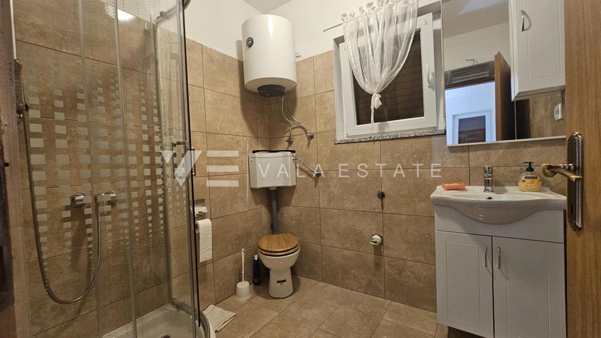 SAMOSTOJNA HIŠA V BLIŽINI MORJA IN CENTRA