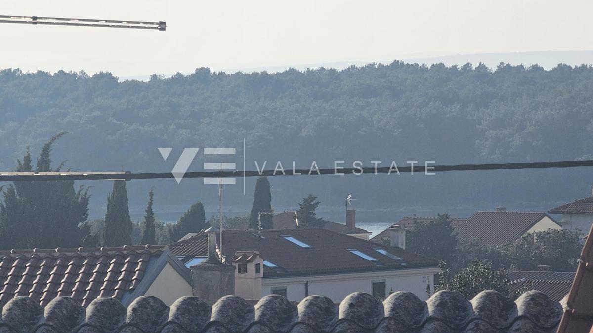 SAMOSTOJNA HIŠA V BLIŽINI MORJA IN CENTRA