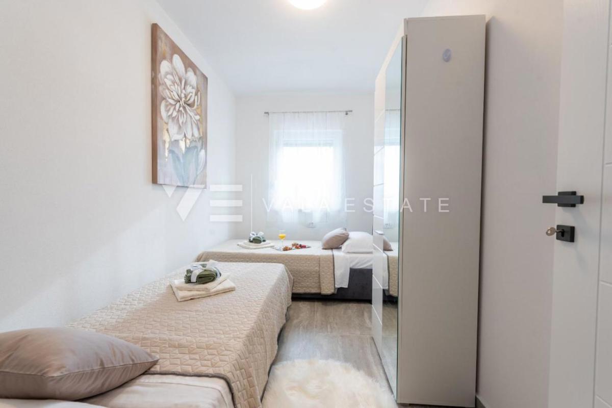 APARTMA NA MIRNI LOKACIJI V BLIŽINI MORJA