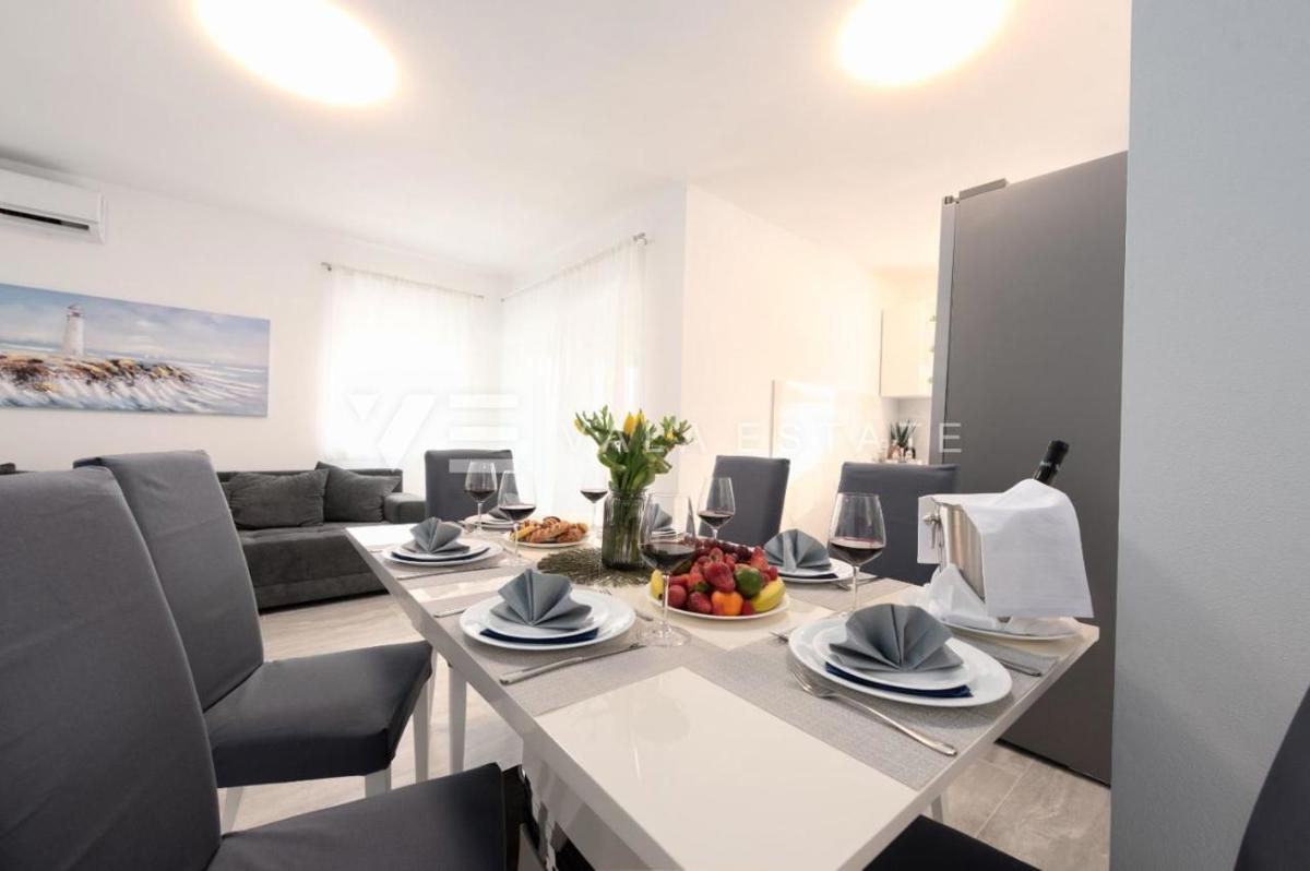APARTMA NA MIRNI LOKACIJI V BLIŽINI MORJA