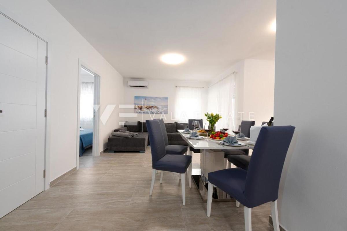 APARTMA NA MIRNI LOKACIJI V BLIŽINI MORJA